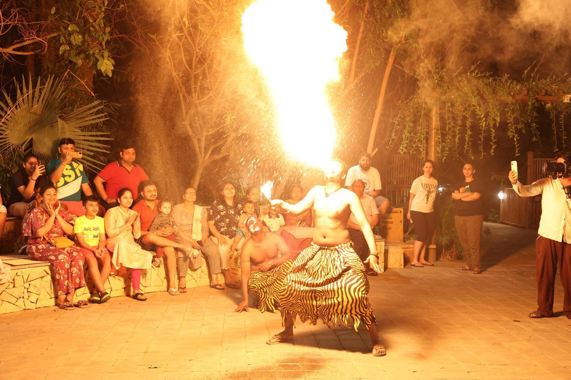 The Fern Gir Forest Resort, Sasan Gir - A Fern Crown Collection Resort Extérieur photo